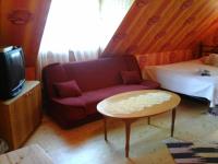TV a/nebo společenská místnost v ubytování Tõnise Holiday Houses