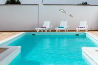Bazén v ubytování Sunny Golf Villas nebo v jeho okolí