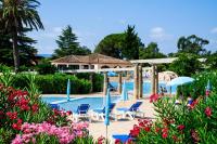 Basen w obiekcie Résidence Les Parcs de Grimaud - maeva Home - Appartement 2 Pièces 4 Personnes - Confort MAE-0289 lub w pobliżu