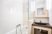 Łazienka w obiekcie Résidence Les Parcs de Grimaud - maeva Home - Appartement 2 Pièces 4 Personnes - Confort MAE-0289