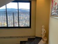 Nespecifikovaný výhled na hory nebo výhled na hory při pohledu z hotelu