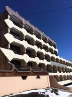 Budynek, w którym mieści się apartament
