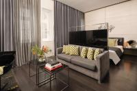 Een TV en/of entertainmentcenter bij art'otel amsterdam, Powered by Radisson Hotels
