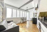 Kuchnia lub aneks kuchenny w obiekcie Montmartre Cozy and bright 1BD with terrace