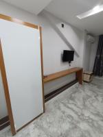 TV a/nebo společenská místnost v ubytování Dara Otel