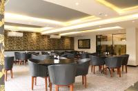 Posezení v ubytování Ahuja Residency Mayfield Garden