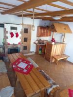 A kitchen or kitchenette at Privat Greta