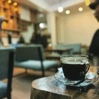 Příslušenství pro přípravu čaje a kávy v ubytování Cosy Hotel