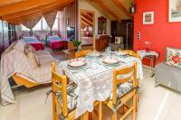 Posedenie v ubytovaní Luxurious Sofita in Preveza