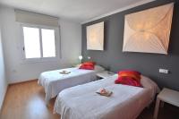 Posteľ alebo postele v izbe v ubytovaní RNET - Romanos Roses Costa Brava