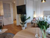 Telewizja i/lub zestaw kina domowego w obiekcie My Suites Madrid - Aeropuerto Ifema
