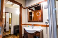 A bathroom at Hotel Alda Bonaval