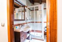 A bathroom at Hotel Alda Bonaval