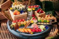 Jídlo v hotelu nebo okolí