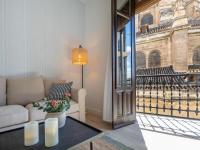 A balcony or terrace at Bright and Elegant Gran Via apartments