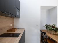 A kitchen or kitchenette at Bright and Elegant Gran Via apartments