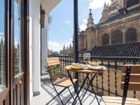 A balcony or terrace at Bright and Elegant Gran Via apartments
