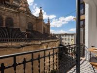 A balcony or terrace at Bright and Elegant Gran Via apartments