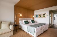 Posteľ alebo postele v izbe v ubytovaní Empordà Golf Resort