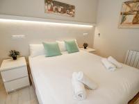 Postel nebo postele na pokoji v ubytování Carreta Sea Views by Hello Homes Sitges