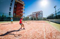 Tenis a/nebo squash v ubytování Grand Resort nebo okolí
