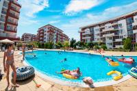 Bazén v ubytování Grand Resort nebo v jeho okolí