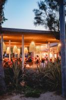 Ein Restaurant oder anderes Speiselokal in der Unterkunft Les Prairies de la Mer 