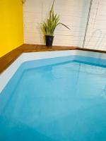 Der Swimmingpool an oder in der N&auml;he von Myosotis, charmant logement central avec piscine priv&eacute;e, wifi et parking gratuit