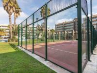 Tennis and/or squash facilities at Apartment Aquaria-3 by Interhome or nearby
