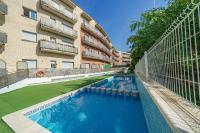 Bazén v ubytovaní HomeHolidaysRentals Blanescel - Costa Brava alebo v jeho blízkosti