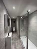 Koupelna v ubytování New 2BED Kay Road SW9 London