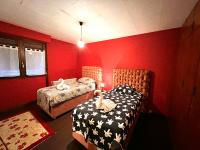 Poste&#x13E; alebo postele v izbe v ubytovan&iacute; T4 au coeur des Alpes
