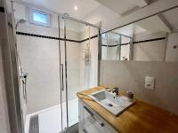 a bathroom with a sink and a shower at Le 46 Magenta - Grand Duplex en hypercentre in Poitiers