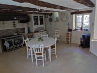 Kuchnia lub aneks kuchenny w obiekcie Cottage Breton