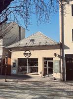 Tòa nhà nơi căn hộ tọa lạc