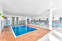 Bazén v ubytování Most Luxurious Villa Costa del Sol nebo v jeho okolí