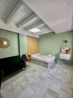 Posteľ alebo postele v izbe v ubytovaní Lovely studio apartment Malaga
