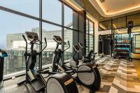 ViiA Residence, Mid Valley KLにあるフィットネスセンターまたはフィットネス設備