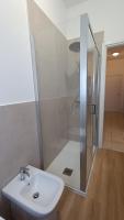 A bathroom at Pitagora