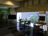 南福岡グリーンホテル-Minami Fukuoka Green Hotelにあるテレビまたはエンターテインメントセンター