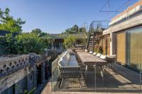 Beijing Le Zai Nan Luo Gu Xiang Wang Fu Jing Forbidden City Courtyard Hotel&Free laundry service&Free coffee &Paid Dumpling experience serviceにあるバルコニーまたはテラス