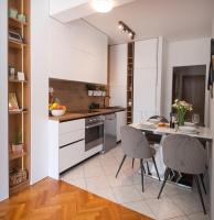 Kuchyňa alebo kuchynka v ubytovaní Apartman PeTaDo