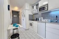 Kuchyňa alebo kuchynka v ubytovaní Market Apartman Sopron