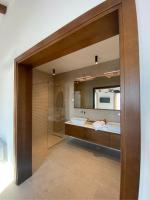 Ein Badezimmer in der Unterkunft Belsize Villas