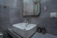 A bathroom at House Christina