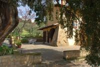 ファームステイが所在する建物