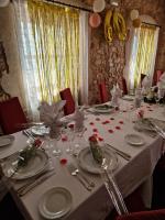 Reštaurácia alebo iné gastronomické zariadenie v ubytovaní Hotel Restaurante Setos