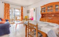 Posezení v ubytování 2 Bedroom Nice Apartment In Torrevieja