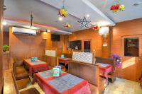 Posezení v ubytování Brill Raj Palace Near City Centre 2