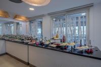 Еда / где поесть недалеко от отеля